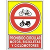 SEÑAL 423 ALUMINIO 345x245 PROHIBIDO CIRCULAR MOTOS, BICICLETAS Y CICLOMOTORES"